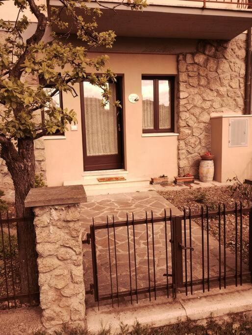 La Casina Di Nonna Giulia Apartment Castiglione d'Orcia Exterior photo